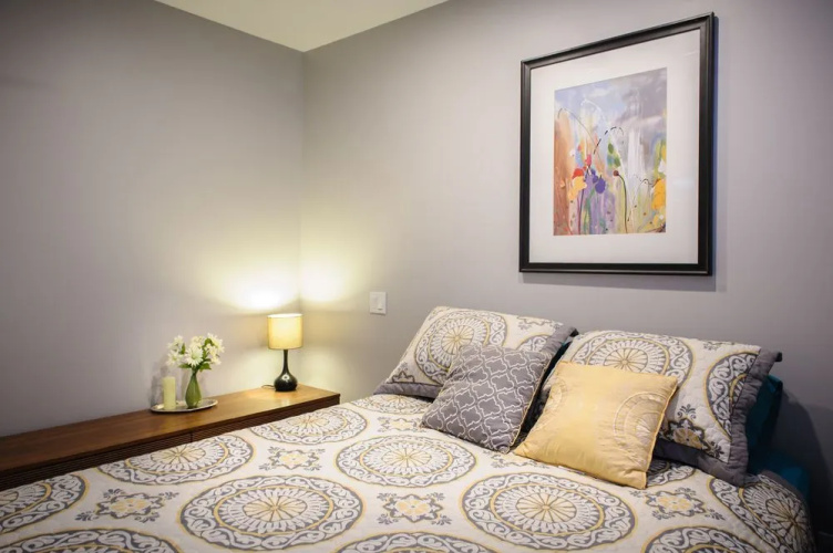 Moncton Suites - 267 Universite Ave
