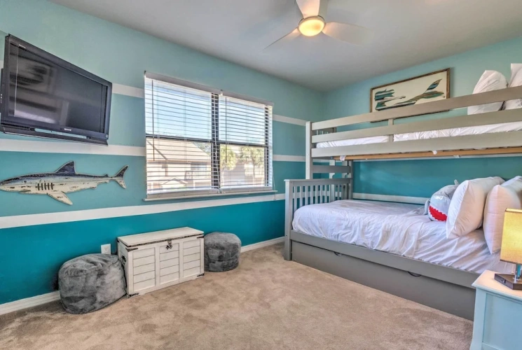 2 Bedrooms Apartment