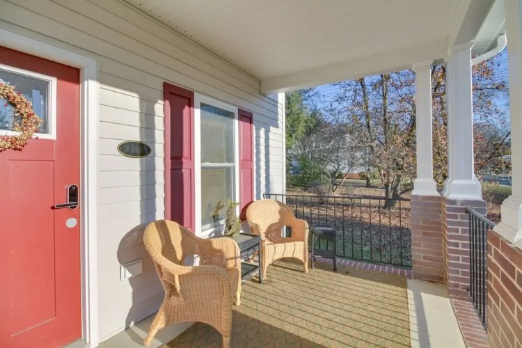 Charming Appomattox Home: Half-mi to Main Street!