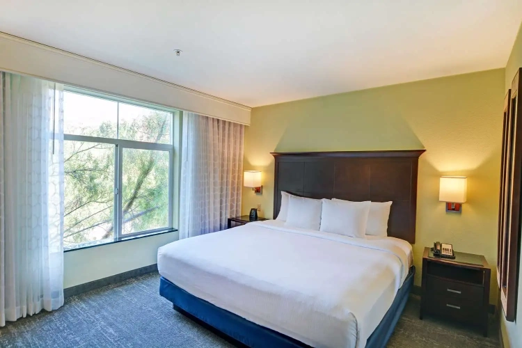 2 Rooms Executive Double Suite