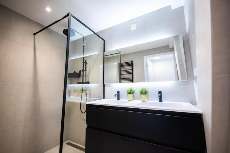 Exceptional 3 Bedroom Serviced Apartment 83m2 -NB304E-