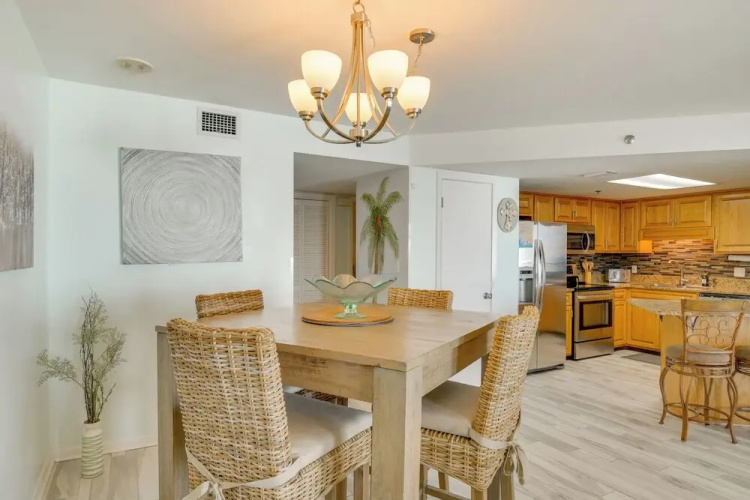 'seagulls Nest' Oceanfront Oasis w/ Pool Access!