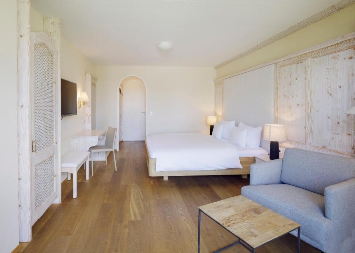 Standard Double room with balcony and with lake view
