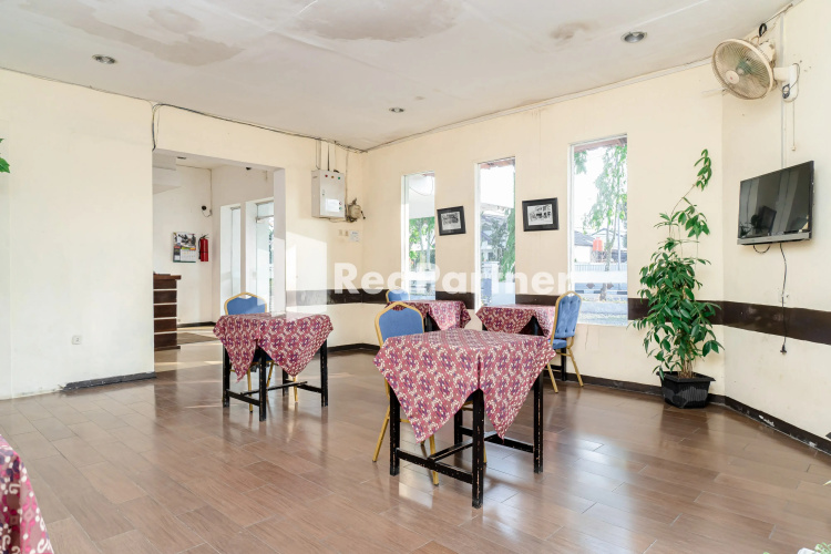Cherry粉红酒店(Cherry Pink Hotel)