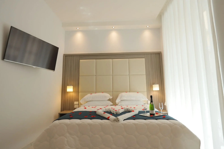 Garibaldi Suite