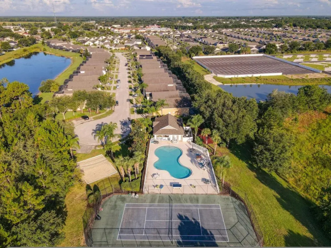 Scuttle Vacation Pool Home W Spa