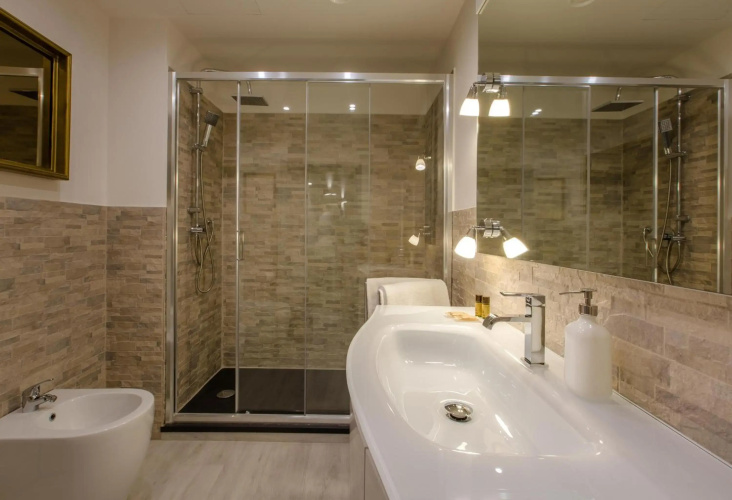 Elegant & stylish apartment city center