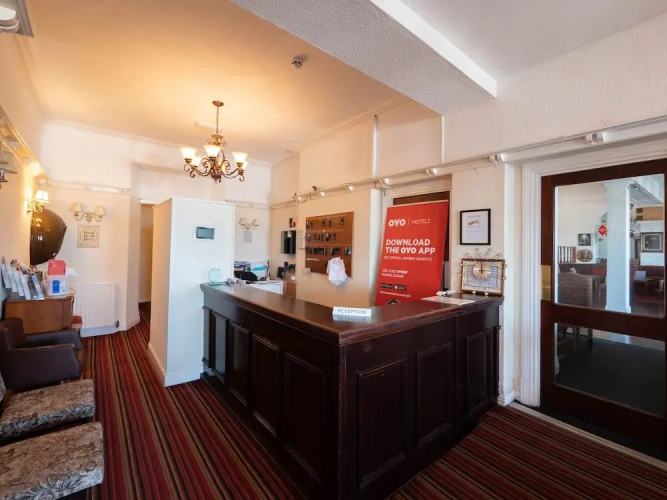Whitehouse Hotel