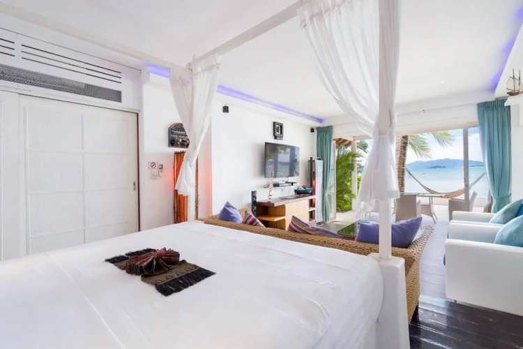 3 Bedroom Beach Front Villa Bangrak