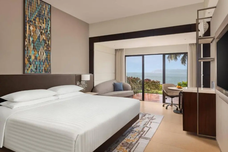 1 Bedroom Suite with bay view