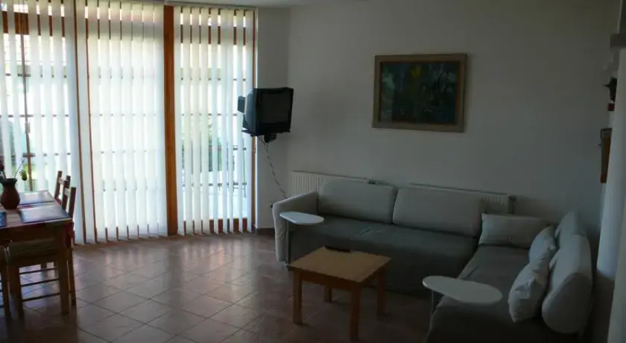 Forrás Vendégház