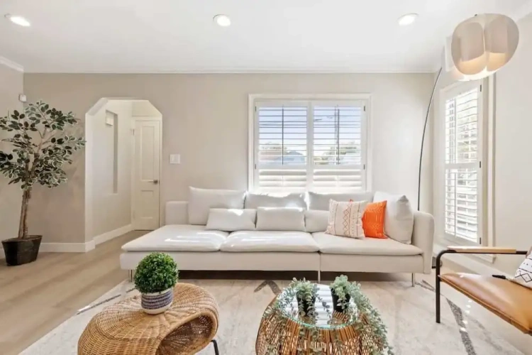 3 Bedrooms Cottage