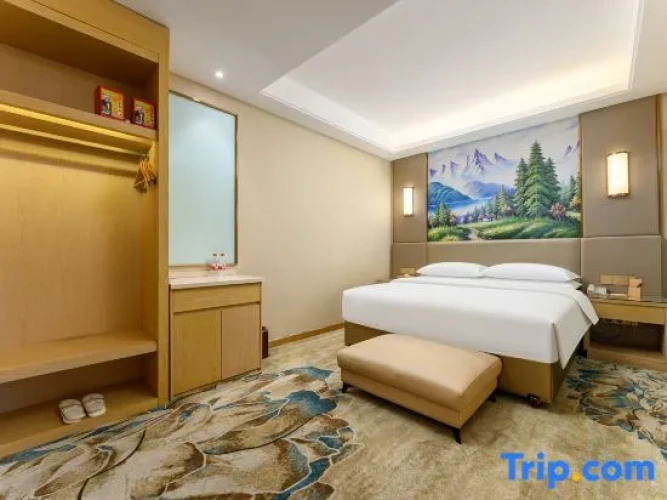 Deluxe Double Family Suite