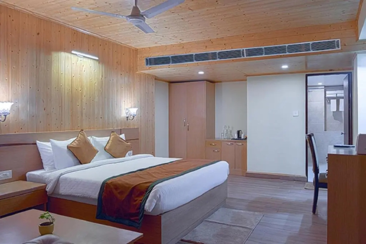 Treenz Hotels