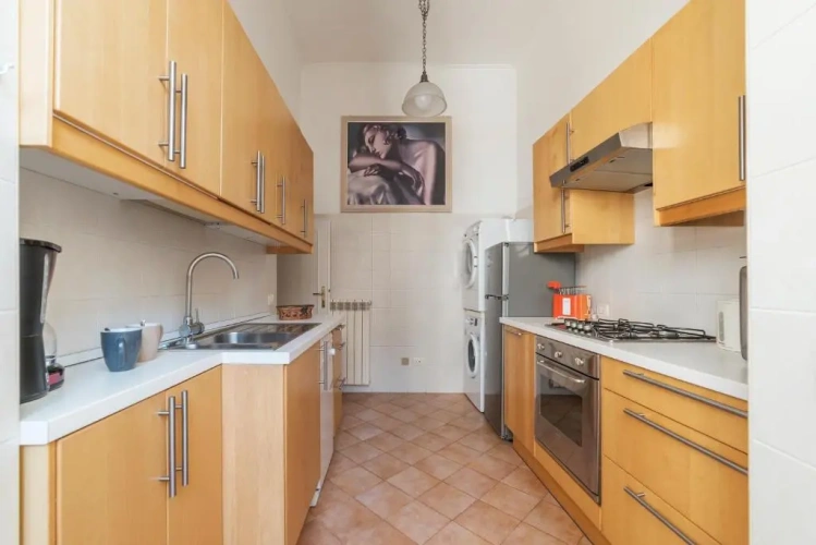 3 Bedrooms Apartment