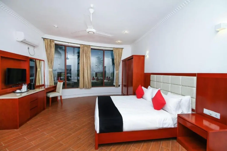 Deluxe Suite