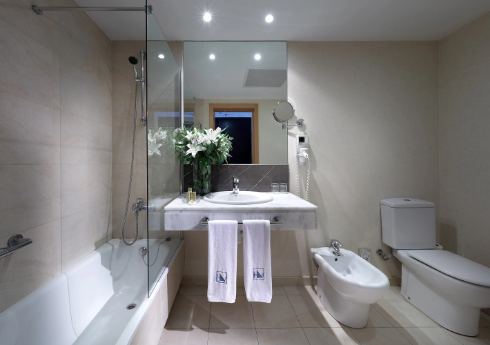 Hotel Eurostars Zaragoza photo 12