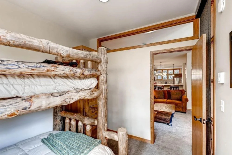 River Glen  106c 2 Bedroom Condo by RedAwning