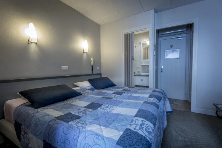 Au Primerose Hotel
