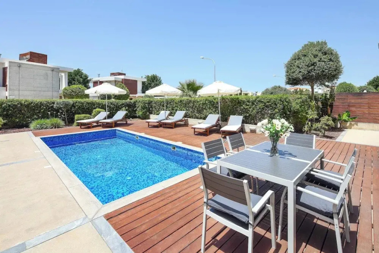 Villa Periwinkle