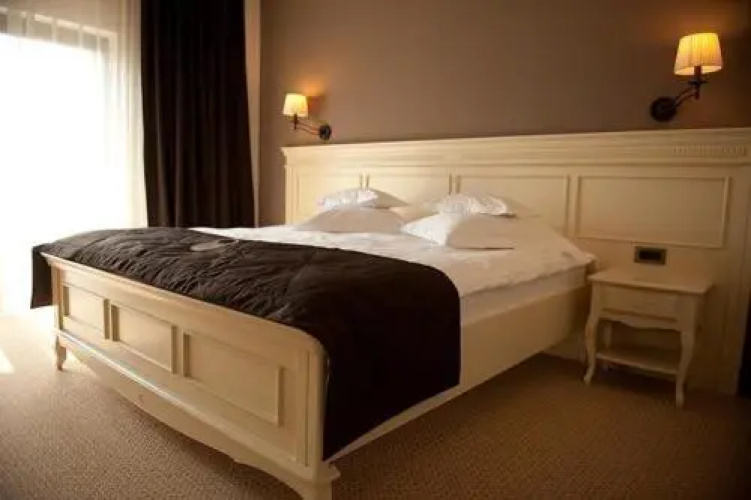 Helen Hotel