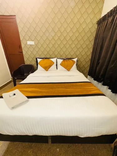 Hotel Golden Inn