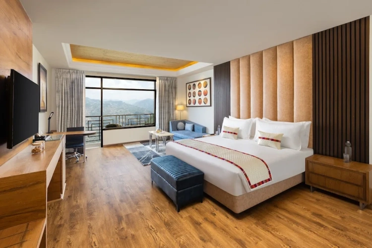 Executive Suite with balcony