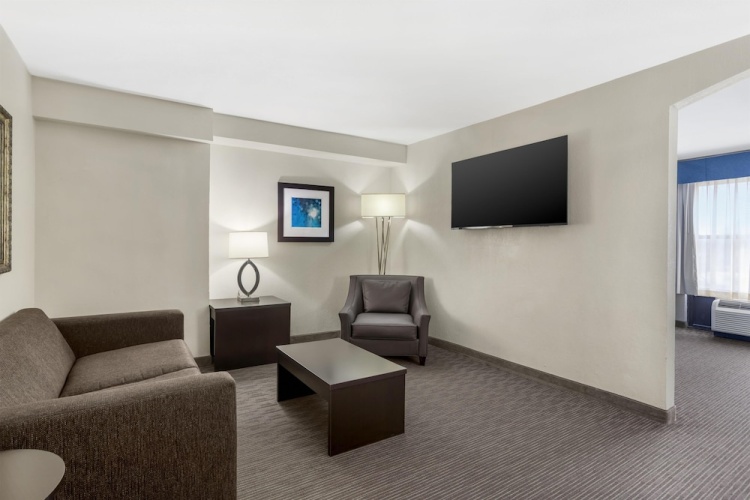 1 Bedroom Double Suite