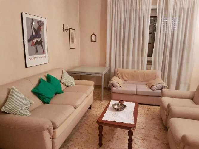 3 Bedrooms Apartment