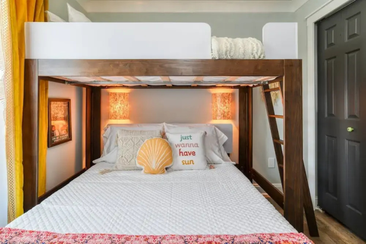 Lincolnville Nook
