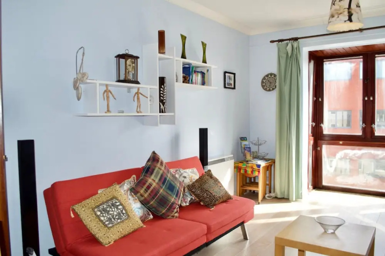 2 Bedroom Edinburgh Flat With Castle Views