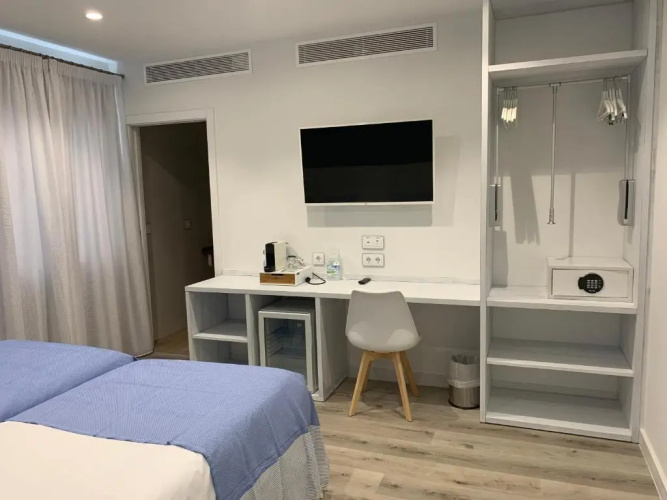 Nerja Casual Rooms