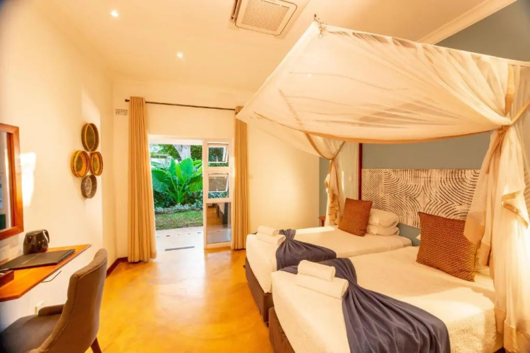 PheZulu Guest Lodge