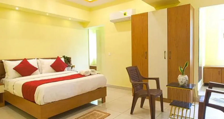 Fabhotel Sb Square