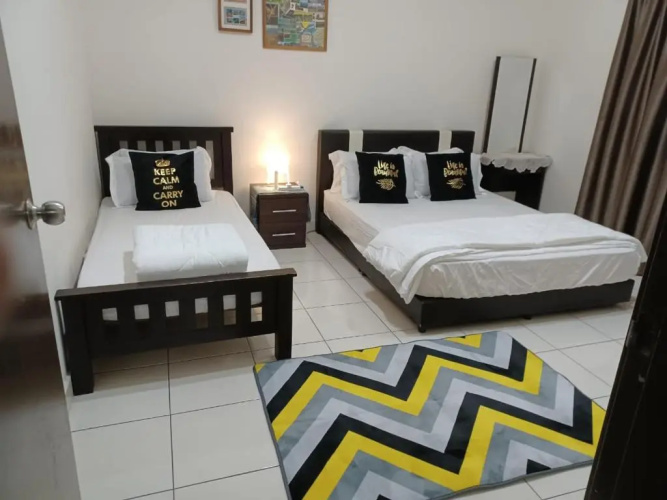 Indah Alam Condo