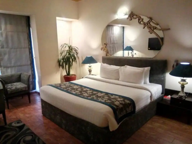 Hotel Days Inn