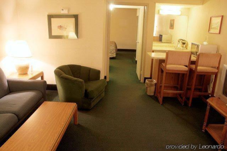 Season's Inn