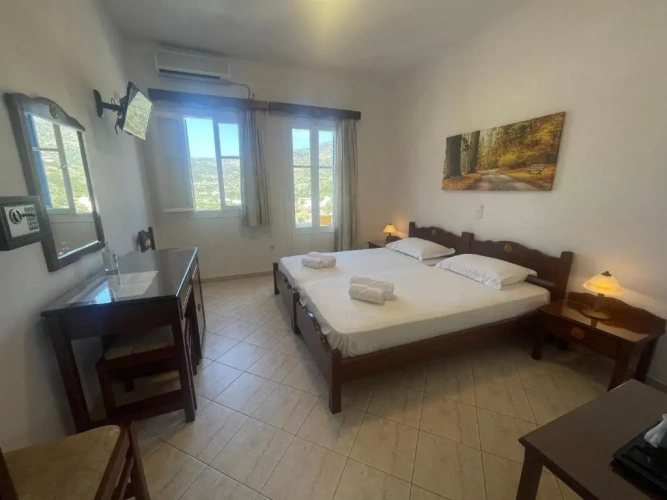 Standard Twin room with sea view