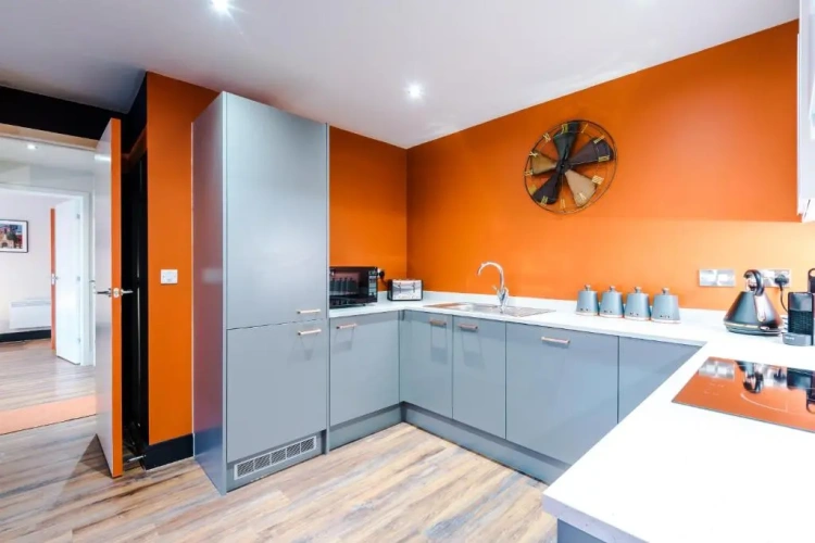 2 Bedrooms Apartment