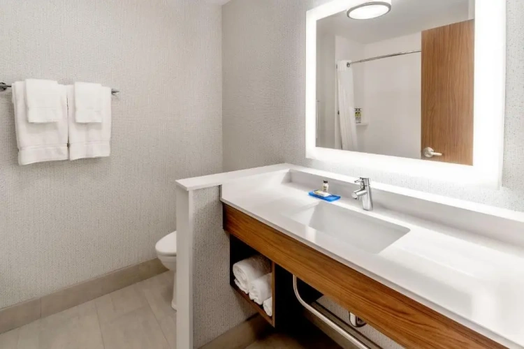 Quadruple Suite