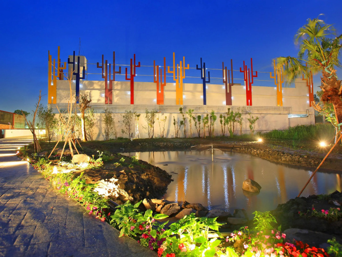 Rainbow Forest Motel