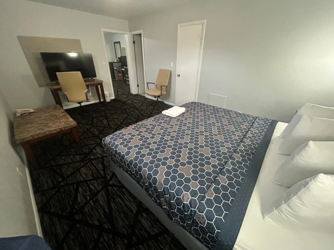 Budget Inn Oskaloosa US 63 Near Pella