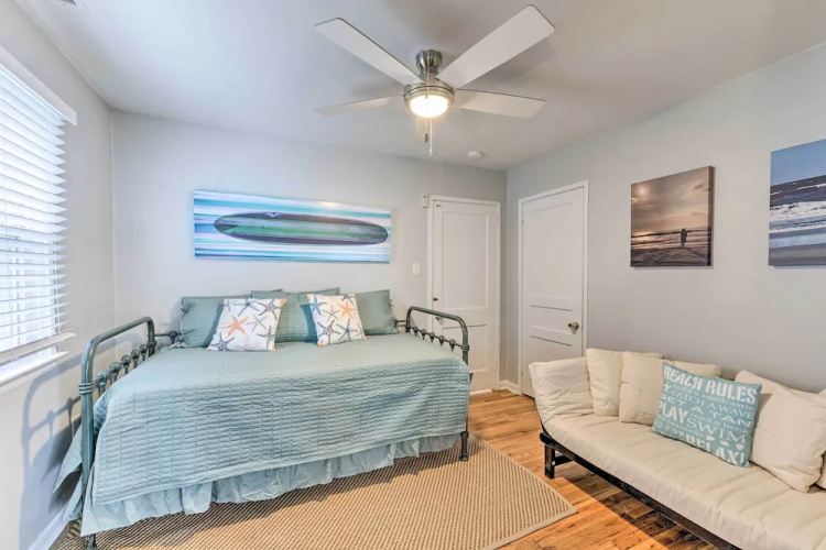 Coastal Brigantine Cottage: Walk to Beaches