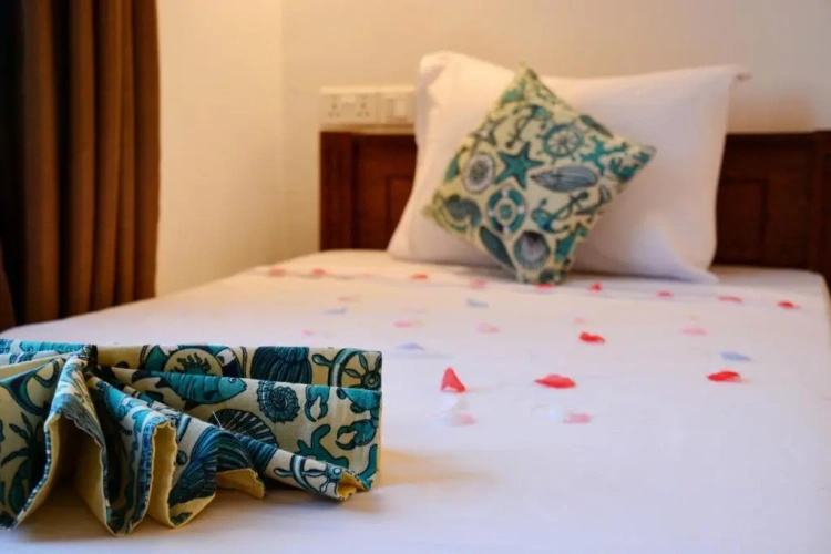 2 Bedrooms Villa