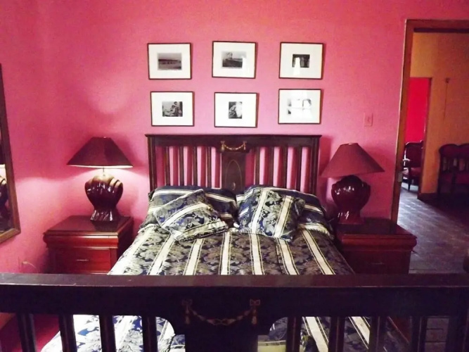 Hostal Paris