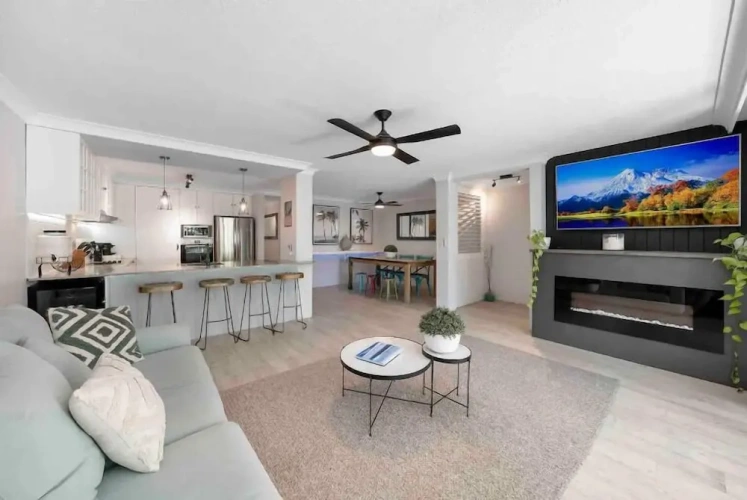 Deluxe Apartment
