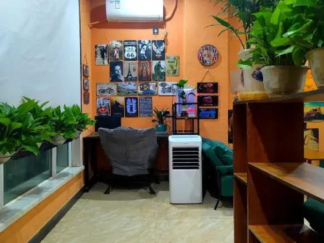 Huake Youth Hostel