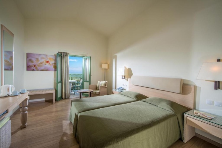 Double room with garden view
