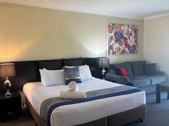 Deluxe Double Suite with balcony