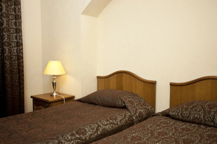 Monte Kristo Hotel